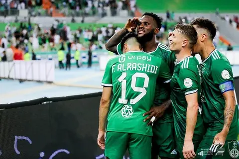 كواليس فشل تجديد عقد كيسيه مع الأهلي السعودي